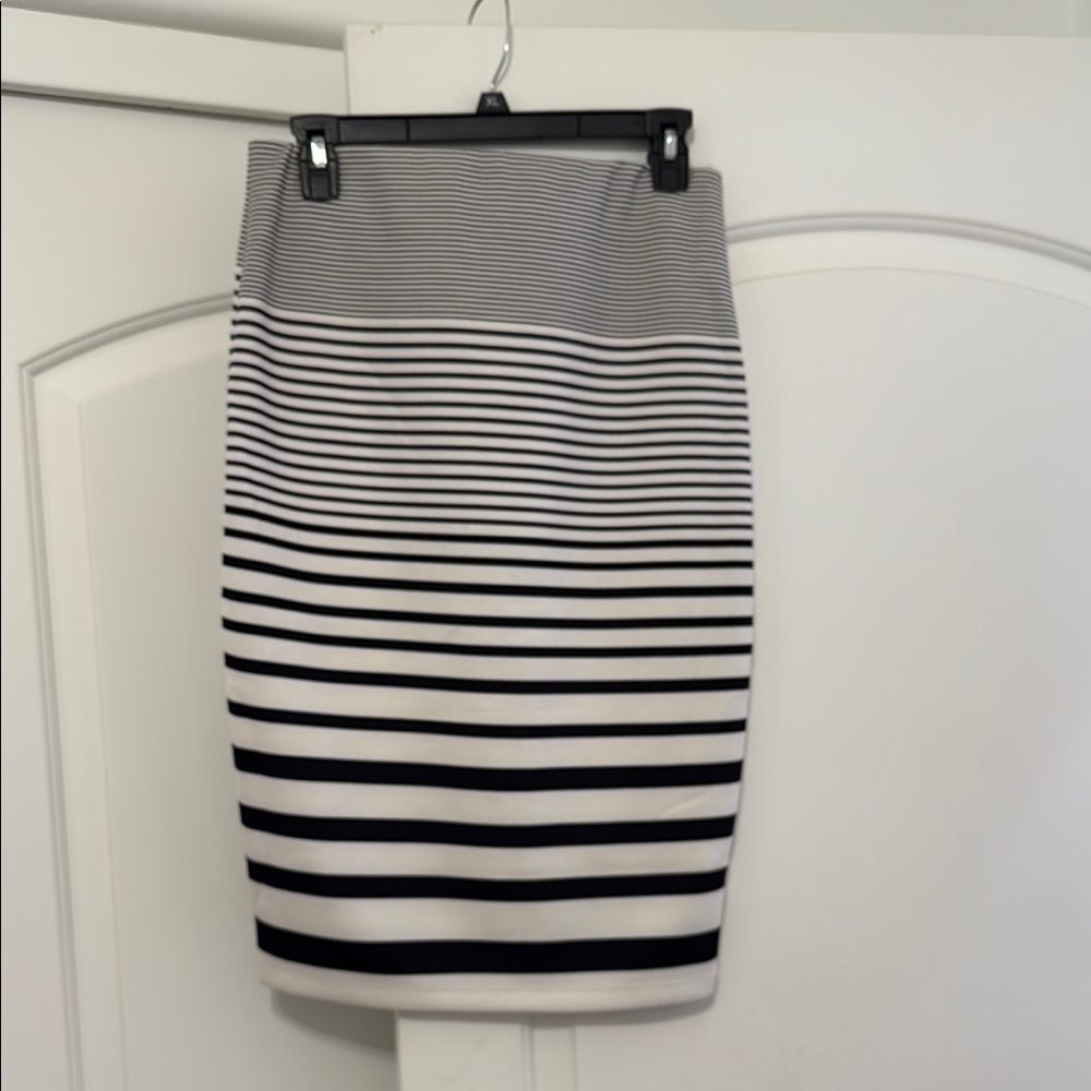 Wet Seal Black and White Midi Pencil Skirt for Work